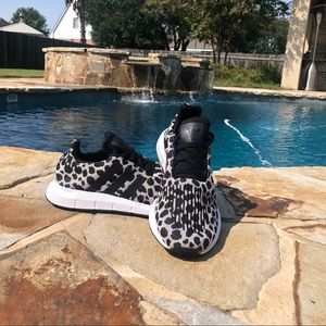 Adidas SWIFT RUN SHOES